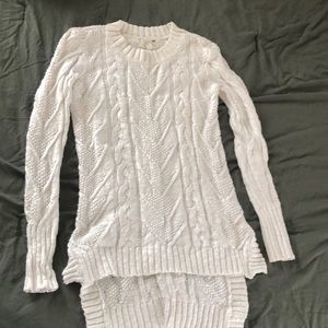 White knit high low sweater